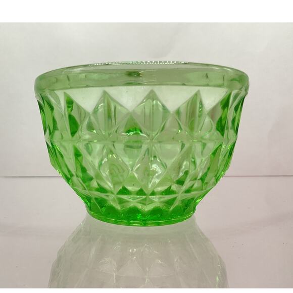 Jeanette Windsor Cube Green Depression Glowy Glass Cup - Picture 5 of 8